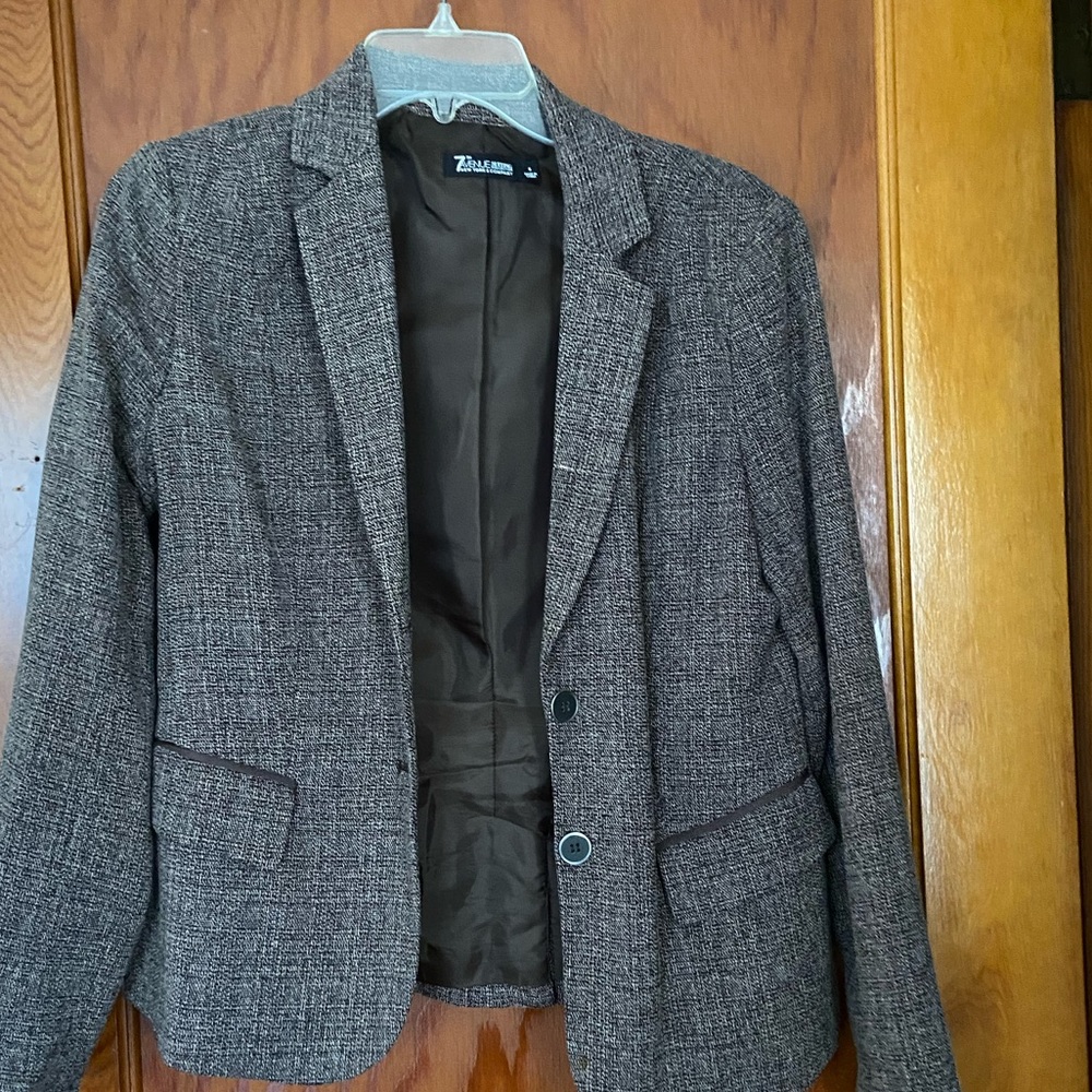Brown and black blazer
